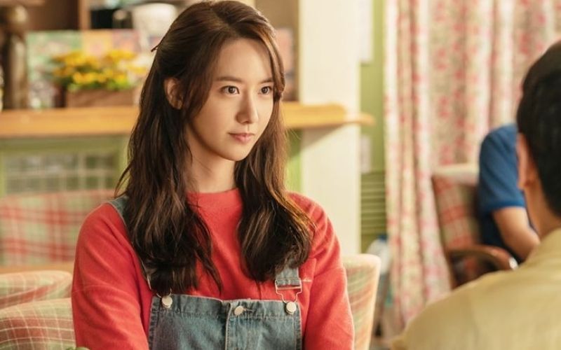 Im Yoon-ah in Miracle: Letters to the President (2021)