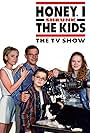 Thomas Dekker, Peter Scolari, Hillary Tuck, and Barbara Alyn Woods in Honey, I Shrunk the Kids: The TV Show (1997)
