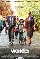 Julia Roberts, Owen Wilson, Izabela Vidovic, Jacob Tremblay, and Gidget in Wonder (2017)