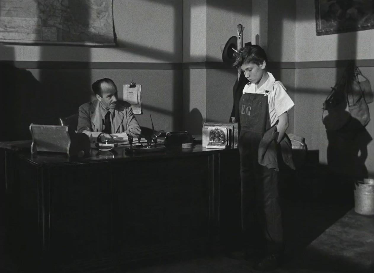 Francisco Jambrina and Alfonso Mejía in The Young and the Damned (1950)