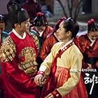 Han Ga-in and Kim Soo-hyun in The Moon Embracing the Sun (2012)