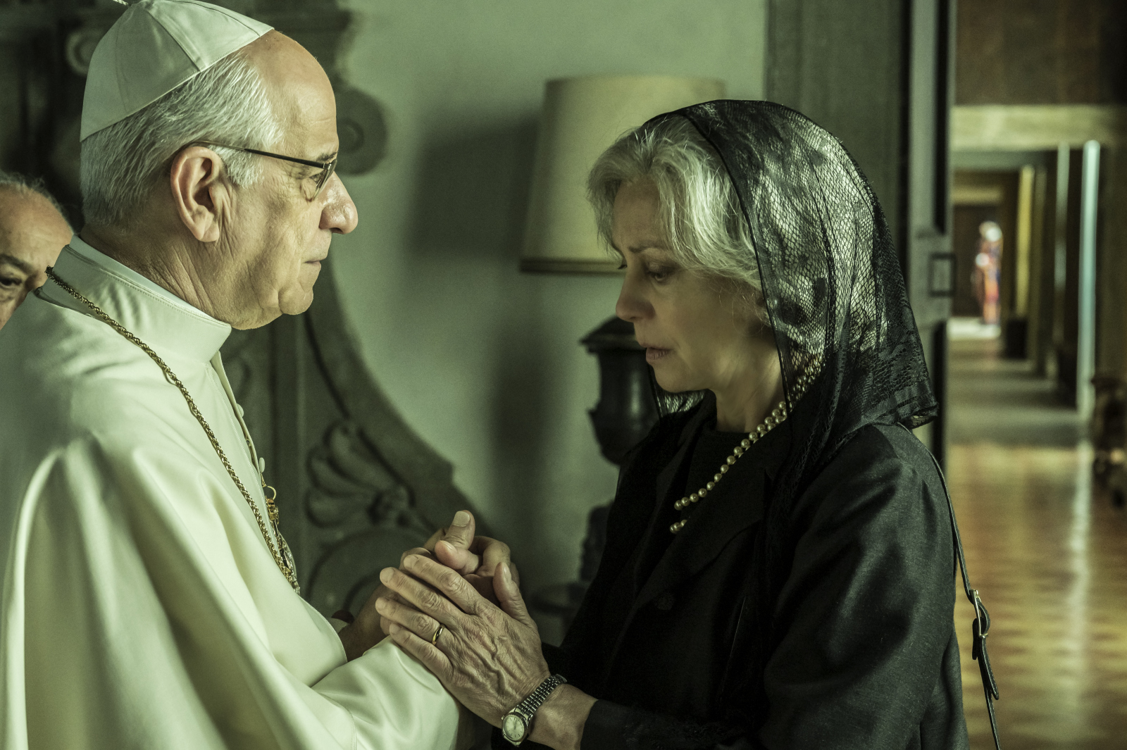 Margherita Buy and Toni Servillo in Esterno notte (2022)