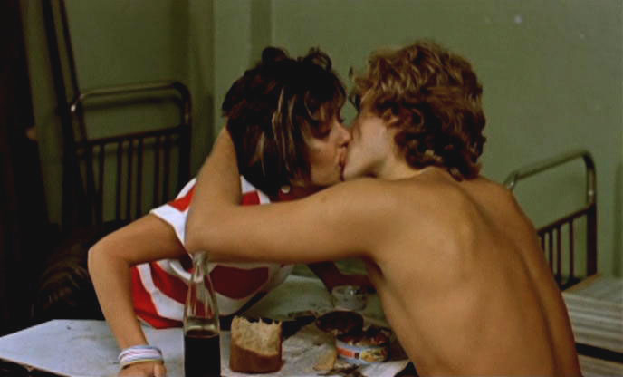 Natalya Negoda and Andrey Sokolov in Little Vera (1988)