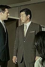 Karl-Heinz Hess and Hideaki Nitani in Polizeifunk ruft (1966)