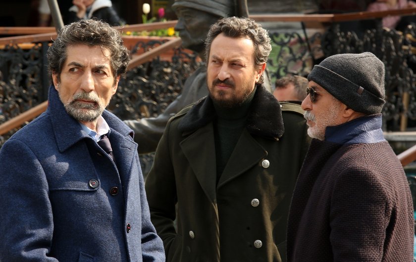 Ali Sürmeli, Mustafa Ugurlu, and Onur Saylak in 17.Bölüm (2019)