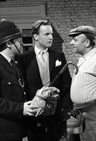 Arthur Haynes and Nicholas Parsons in The Arthur Haynes Show (1956)