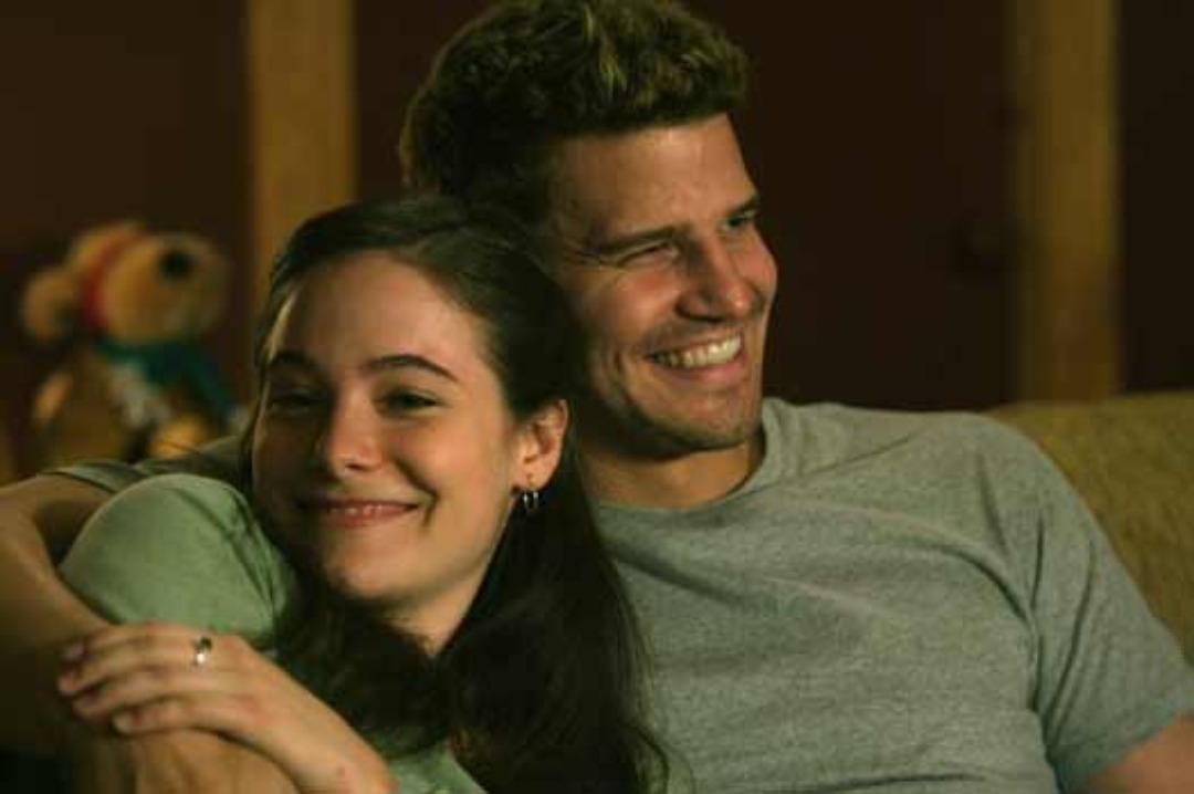 David Boreanaz and Caroline Dhavernas in These Girls (2005)