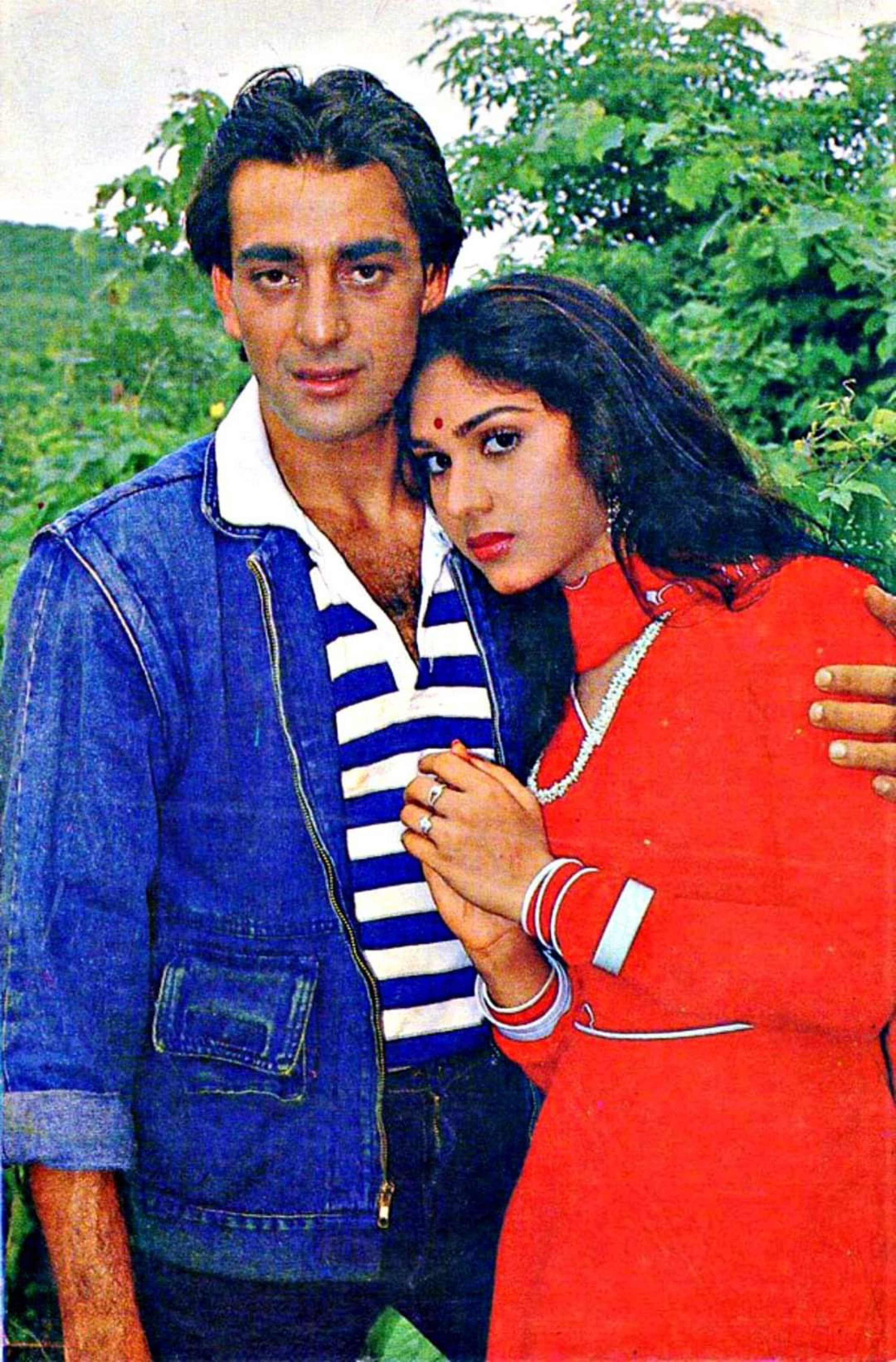 Sanjay Dutt and Meenakshi Sheshadri in Inaam Dus Hazaar (1987)