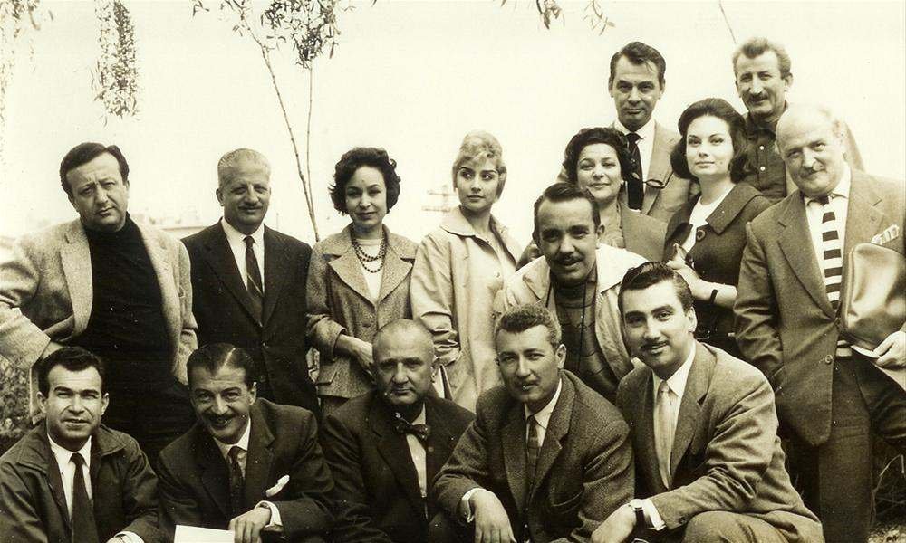 Handan Adali, Leman Akçatepe, Aydin Arakon, Belgin Doruk, Muammer Gözalan, Murat Köseoglu, Muzaffer Tema, Nubar Terziyan, Salih Tozan, Ulvi Uraz, Sadan Kamil, Birsen Bengü, and Melih Mesçi in Özleyis (1961)