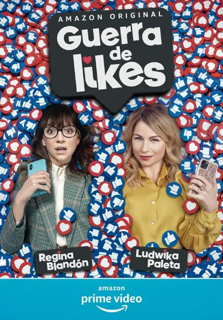 Ludwika Paleta and Regina Blandón in Guerra de likes (2021)