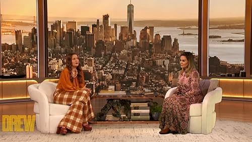 Drew Barrymore and Alyssa Milano in The Drew Barrymore Show (2020)