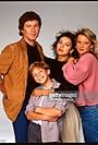 Juliette Lewis, Elizabeth Peña, Jason Horst, and Daniel Hugh Kelly in I Married Dora (1987)