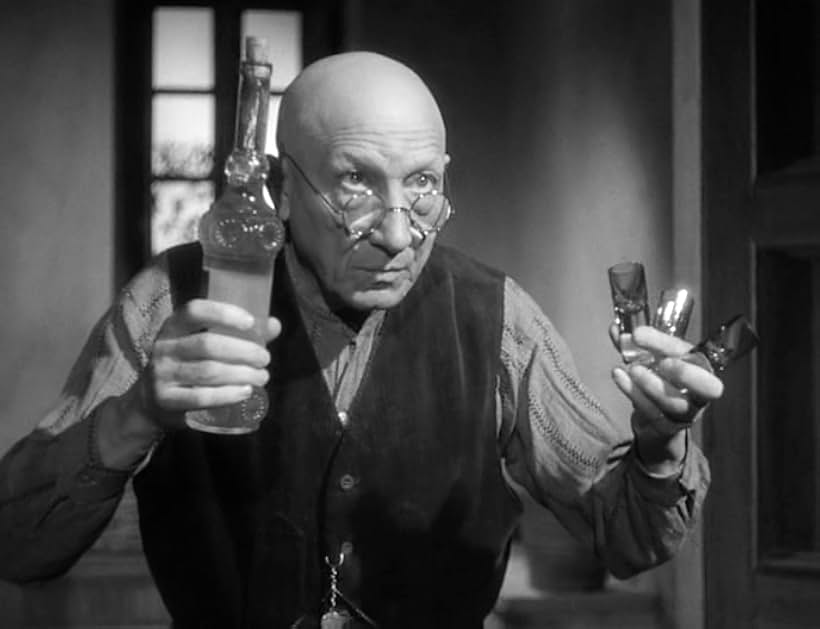 Giacinto Molteni in The Bigamist (1942)