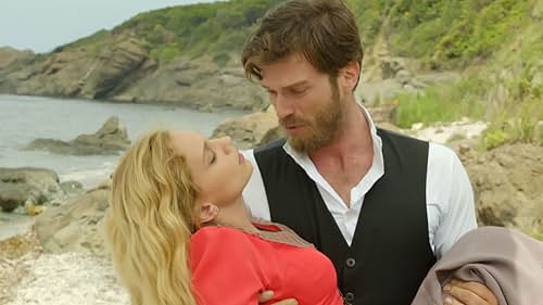 Kivanç Tatlitug and Farah Zeynep Abdullah in Kurt Seyit & Sura (2014)