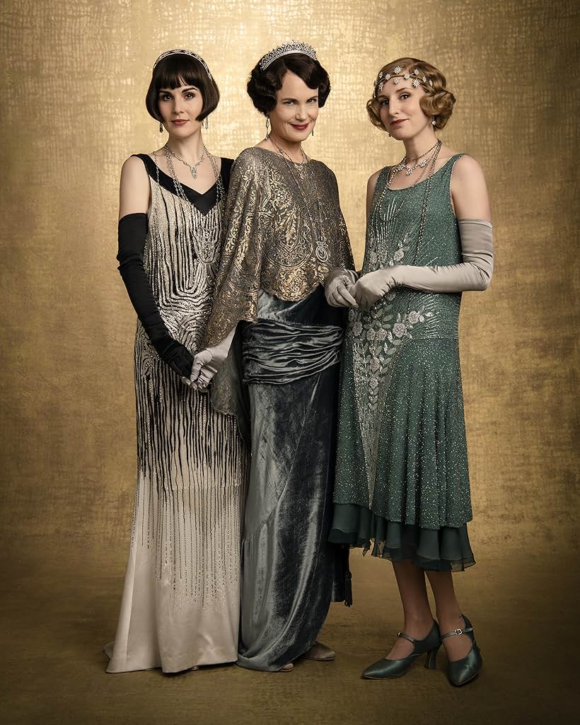 Elizabeth McGovern, Michelle Dockery, and Laura Carmichael in Downton Abbey (2019)