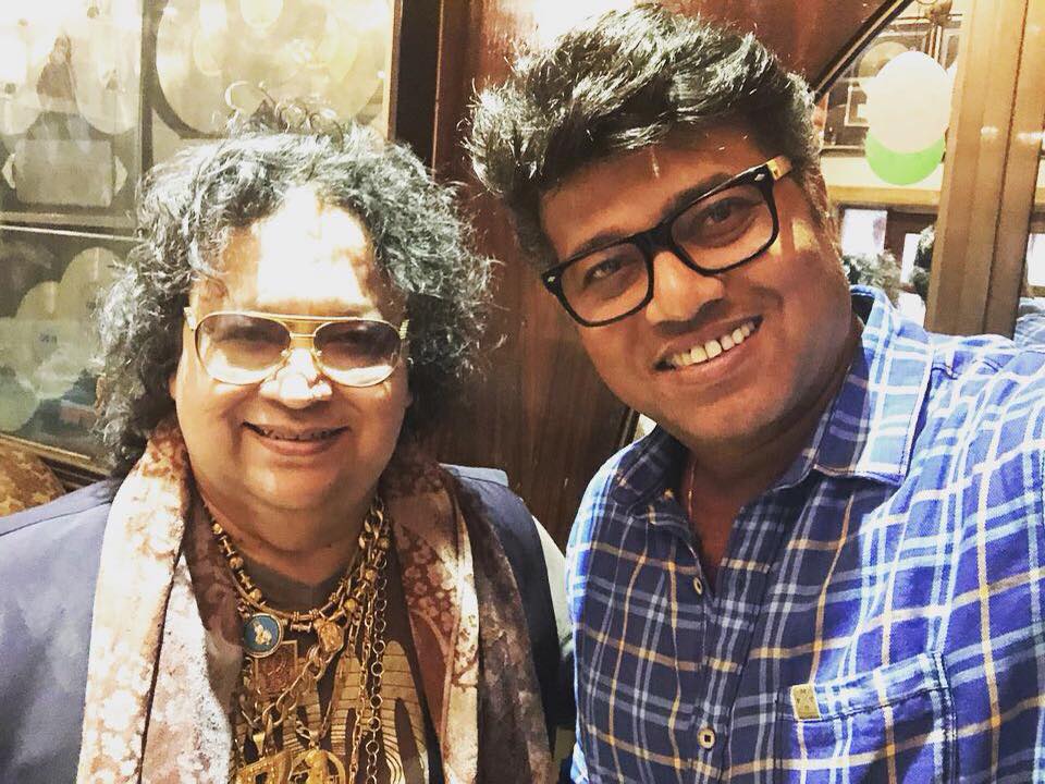 Bappi Lahiri and Arvind Jagtap in Luckee (2019)