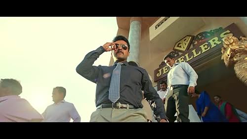 Watch Thaana Serntha Kootam Teaser