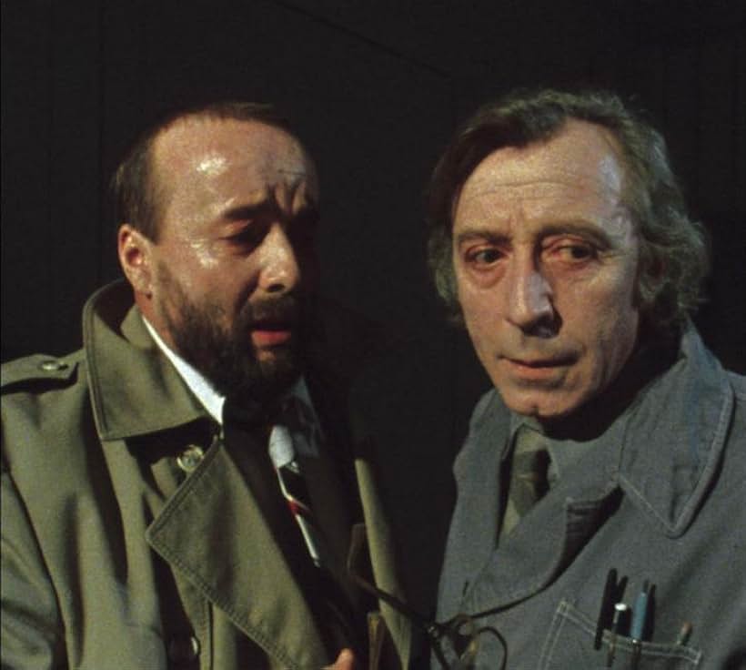 Paul Hébert and Jean-Marie Lemieux in Les yeux rouges (1982)