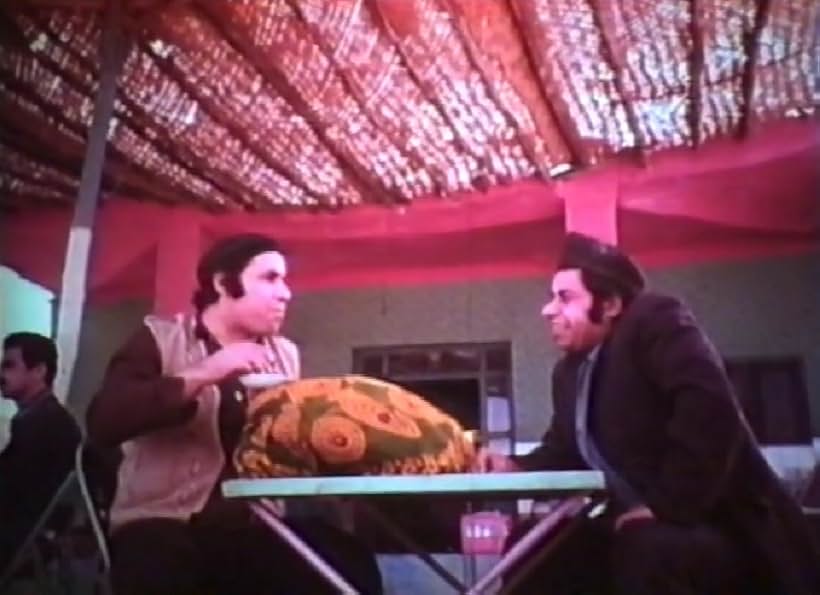 Parviz Sayyad and Mahmoud Bahrami in Secrets of the Treasure of the Jinn Valley (1974)