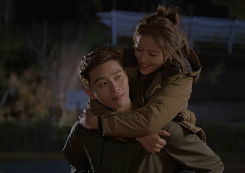 Hwang Jeong-eum and Park Seo-joon in She Was Pretty (2015)