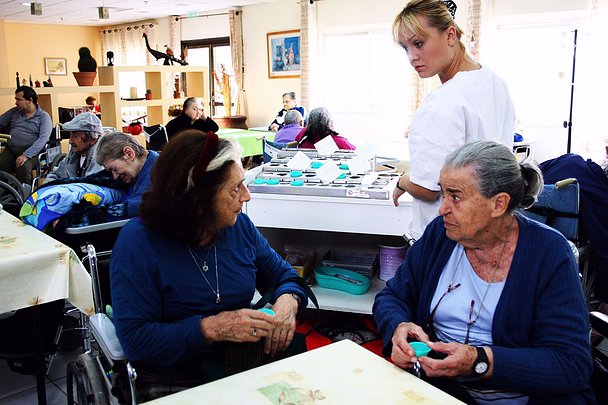 Ruth Farhi and Orna Porat in Ruth, Sof. (2010)