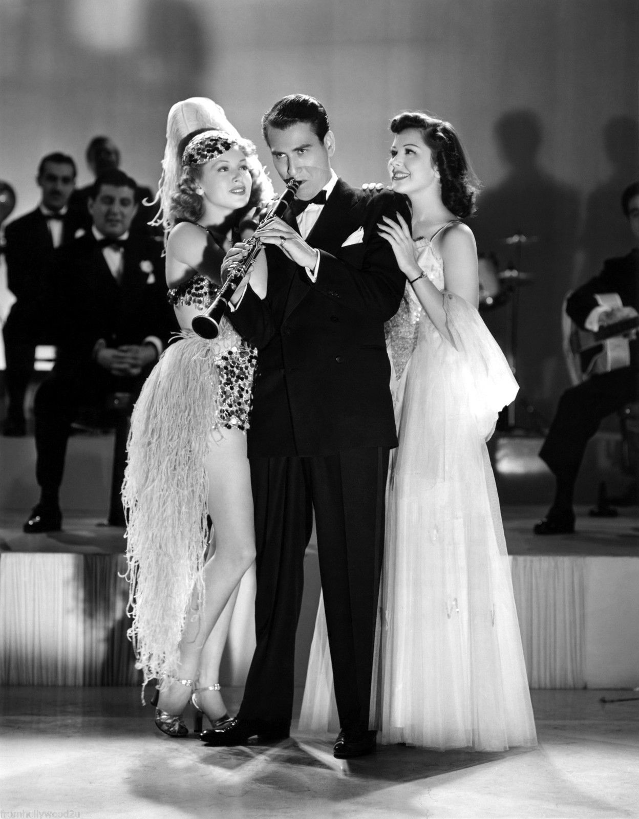 Lana Turner, Ann Rutherford, Artie Shaw, and Artie Shaw and His Orchestra in Dancing Co-Ed (1939)