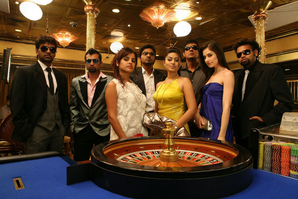 Jai, Sneha, Aravind Akash, Premgi Amaren, Vaibhav Reddy, Sampath Raj, Piaa Bajpai, and Melanie Marie in Goa (2010)