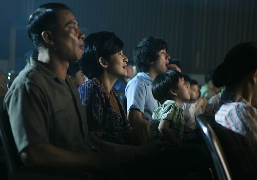 Sandra Kwan Yue Ng, Simon Yam, Buzz Chung, and Aarif Lee in Echoes of the Rainbow (2010)