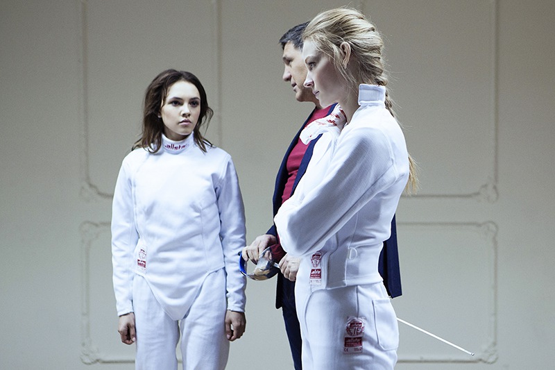 Svetlana Khodchenkova, Sergey Puskepalis, and Stasya Miloslavskaya in On the Edge (2020)