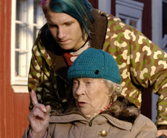 Elina Hoffrén and Arttu Lähteenmäki in Sway with Me (2009)