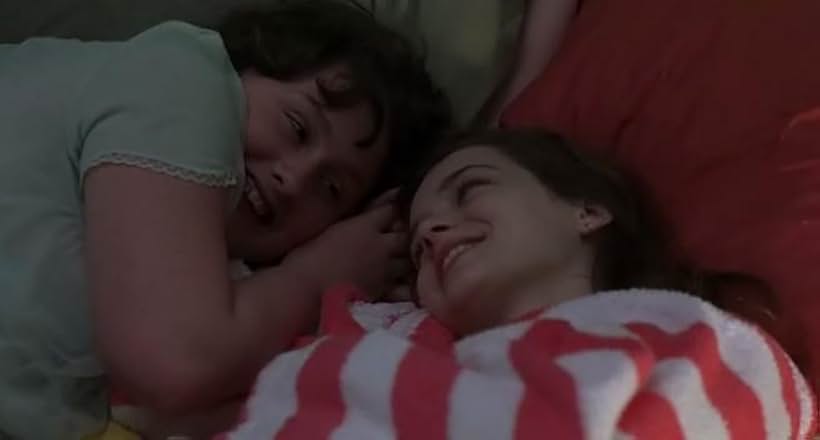 Roxane Mesquida and Anaïs Reboux in Fat Girl (2001)