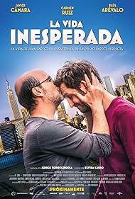 Javier Cámara and Raúl Arévalo in La vida inesperada (2013)