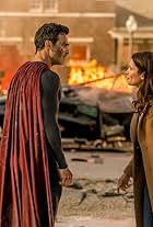 Tyler Hoechlin and Elizabeth Tulloch in Superman & Lois (2021)