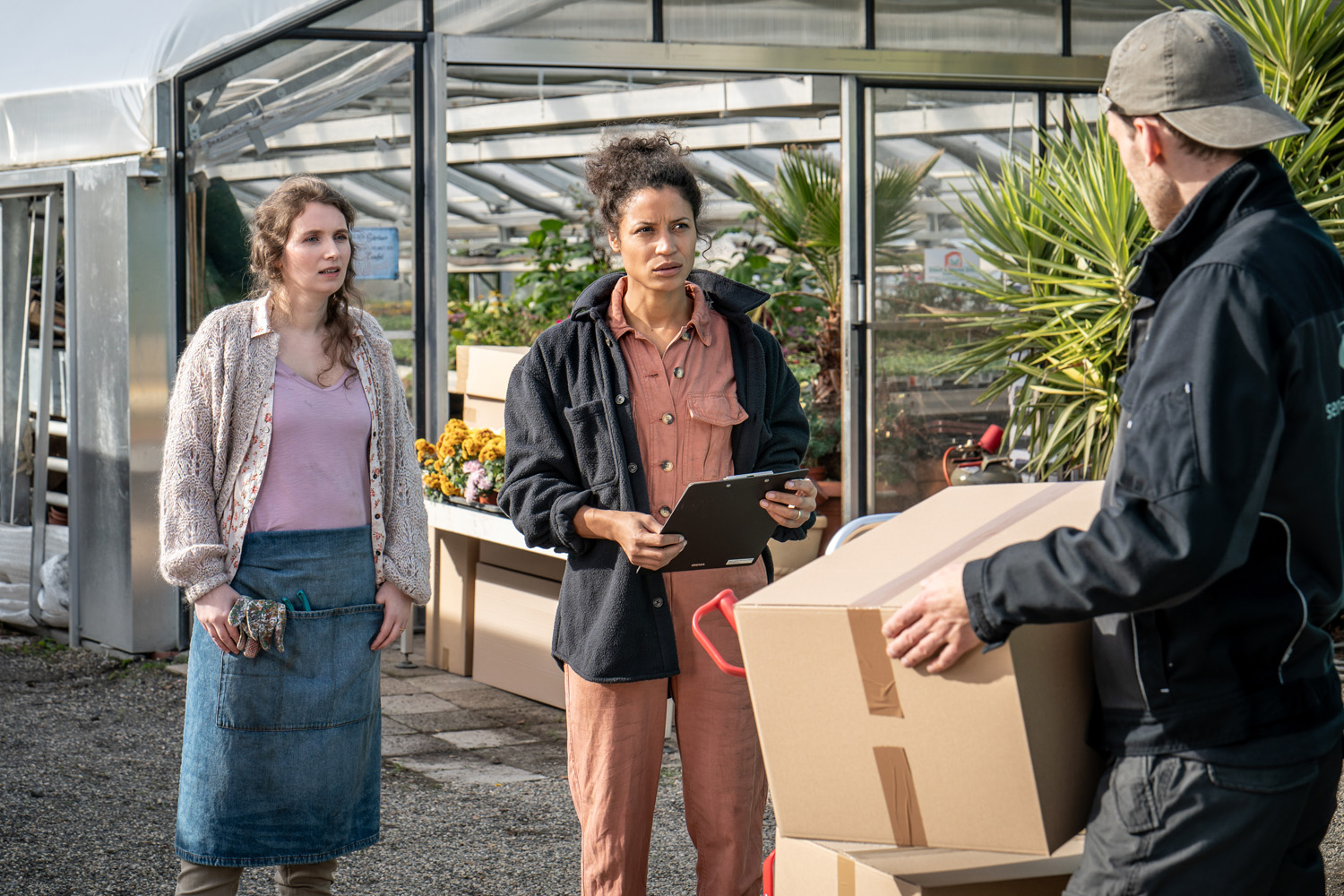 Davina Donaldson, Constanze Wächter, and Florian Beyer in Mord im Warenkorb (2023)