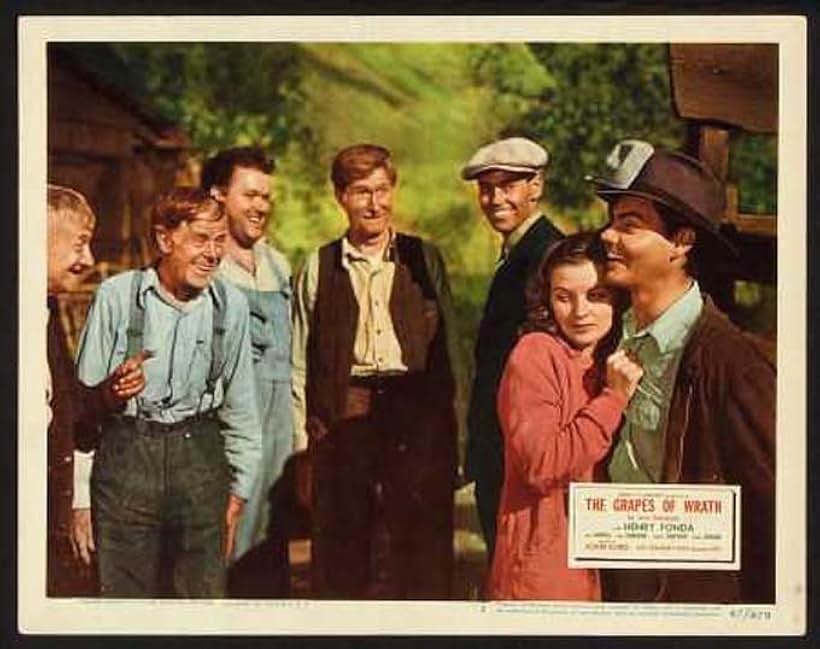 Henry Fonda, Dorris Bowdon, Frank Darien, Charley Grapewin, Eddie Quillan, Russell Simpson, and Frank Sully in The Grapes of Wrath (1940)