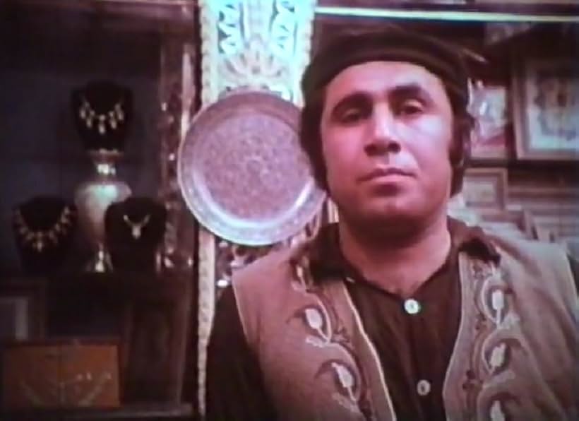 Parviz Sayyad in Secrets of the Treasure of the Jinn Valley (1974)