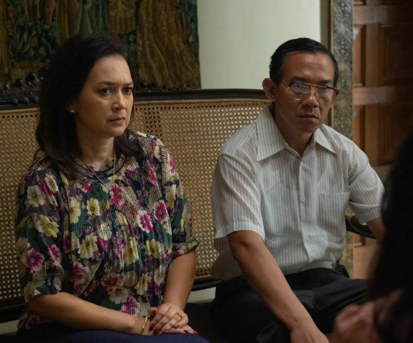 Ira Wibowo and Rukman Rosadi in Today We'll Talk About That Day (2023)