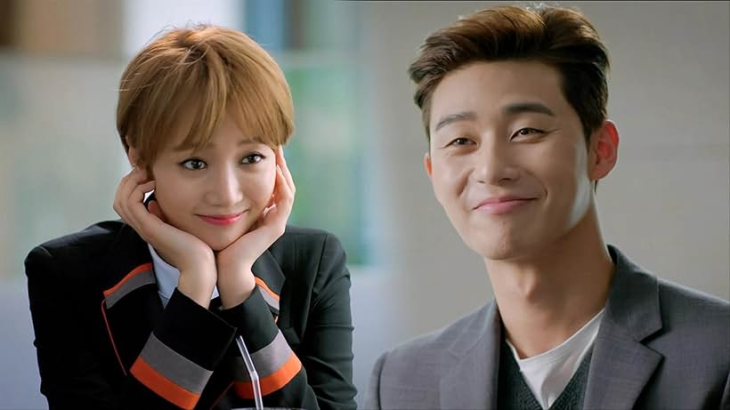 Ko Jun-hee and Park Seo-joon in She Was Pretty (2015)