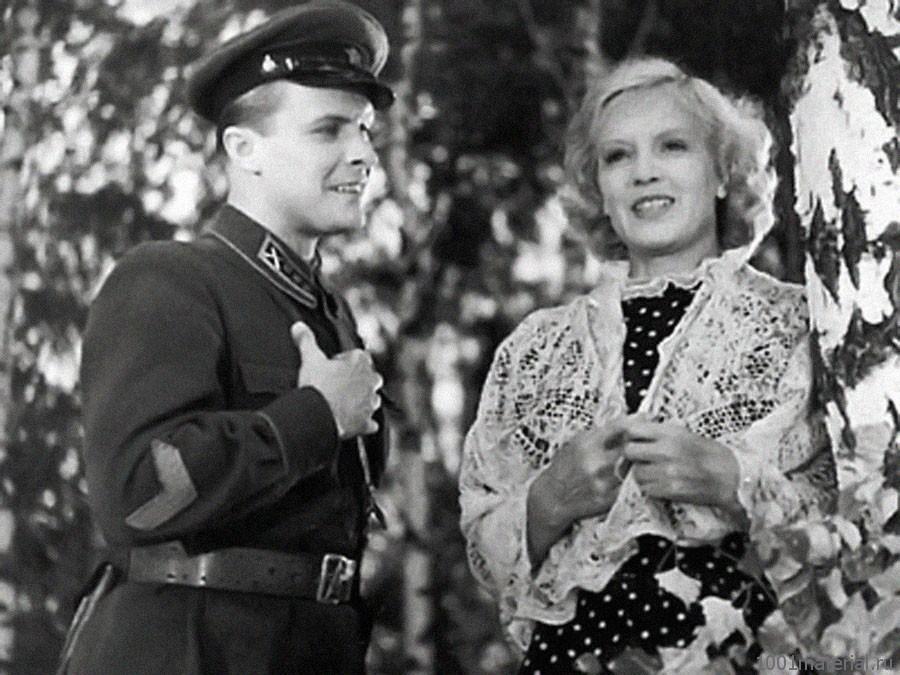 Marina Ladynina and Evgeniy Samoylov in Six P.M. (1944)