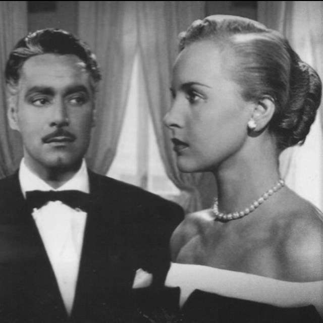 Ernesto Alonso and Irasema Dilián in La cobarde (1953)