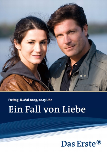 Mariella Ahrens and Francis Fulton-Smith in Ein Fall von Liebe (2009)