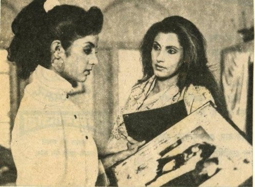 Divya Bharti and Dimple Kapadia in Dil Aashna Hai (...The Heart Knows) (1992)