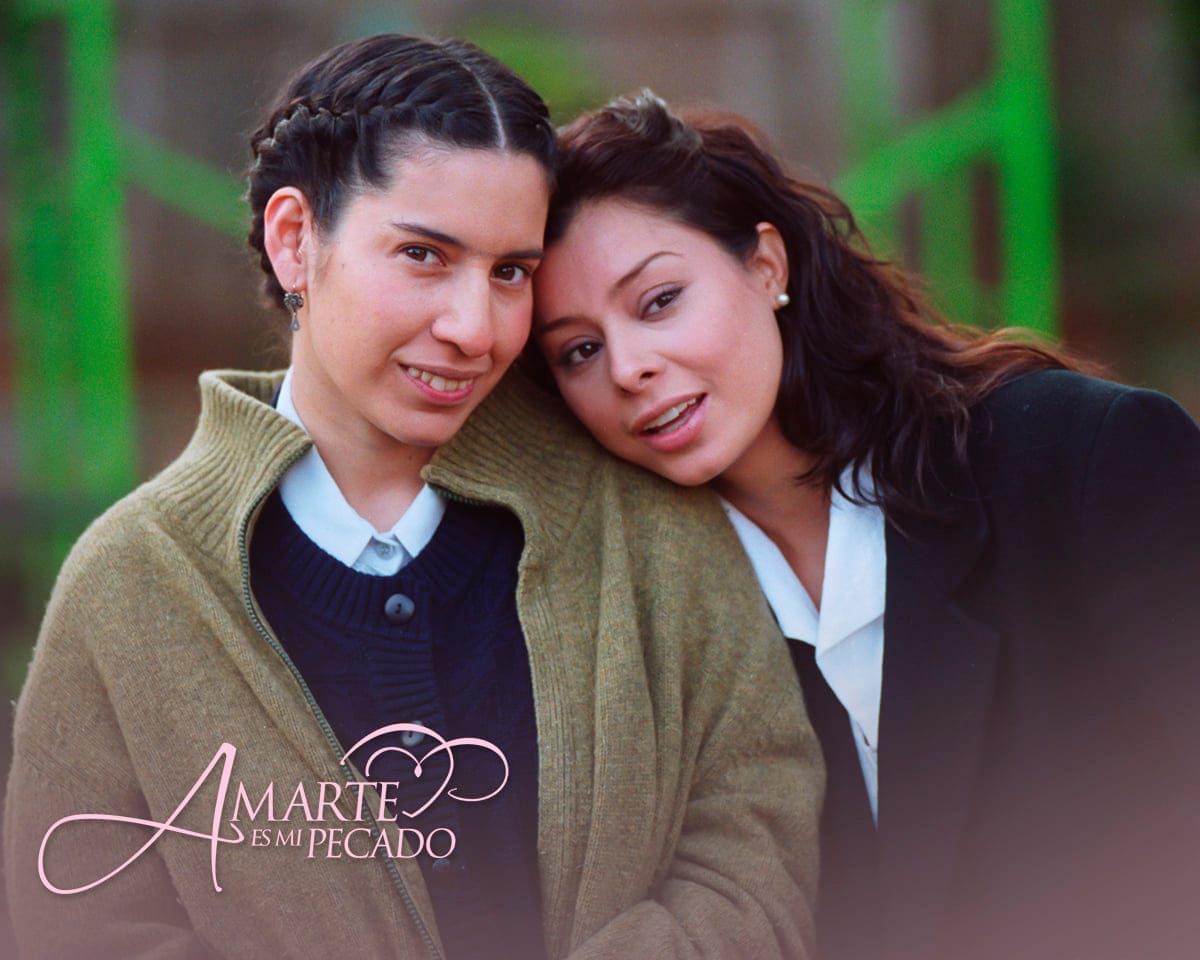 Yadhira Carrillo and Tiaré Scanda in Amarte es mi pecado (2004)