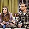 Mayim Bialik and Jim Parsons in The Big Bang Theory (2007)