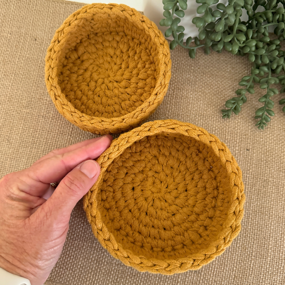 Handmade-basket-set-of-2-curry-handmade (6)