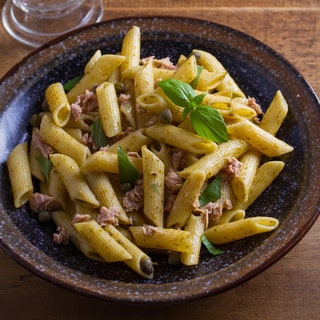 Pasta al pesto di mandorle e tonno: chi la prova se ne innamora