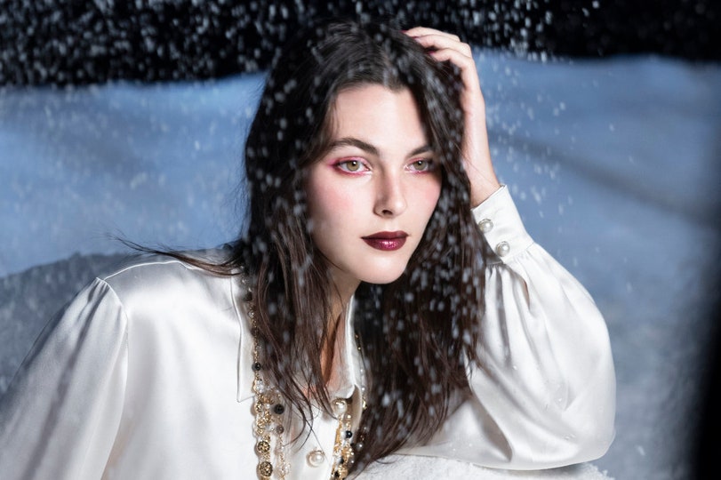 Collezioni make-up Natale 2024: il sogno formato beauty look per le feste in versione brat e demure