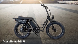 Anche eNomadR ST monta pneumatici fat ed è una ebike progettata per la versatilità urbana e include tutto il parterre di...