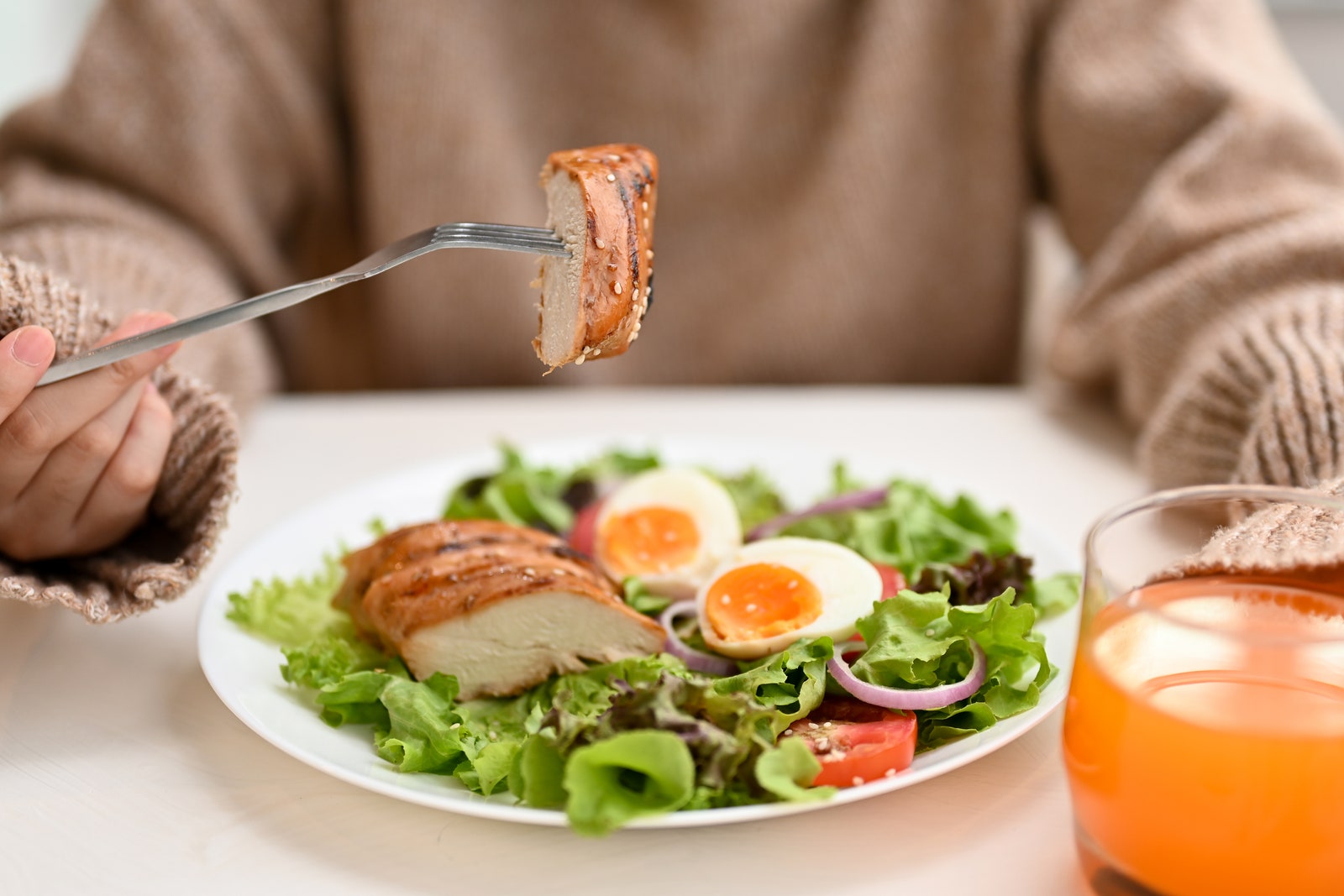 Perché la dieta senza carboidrati è una scelta inutile e dannosa