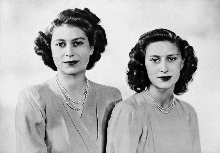 princesses Elizabeth (L) and Margaret